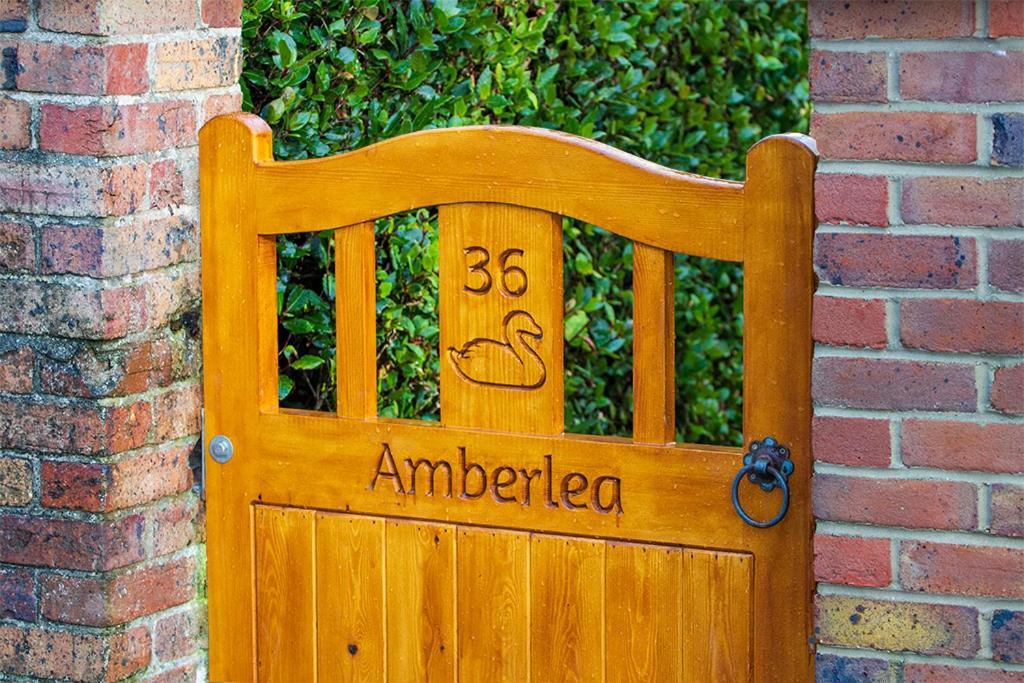 Amberlea Guest House Swanage Esterno foto
